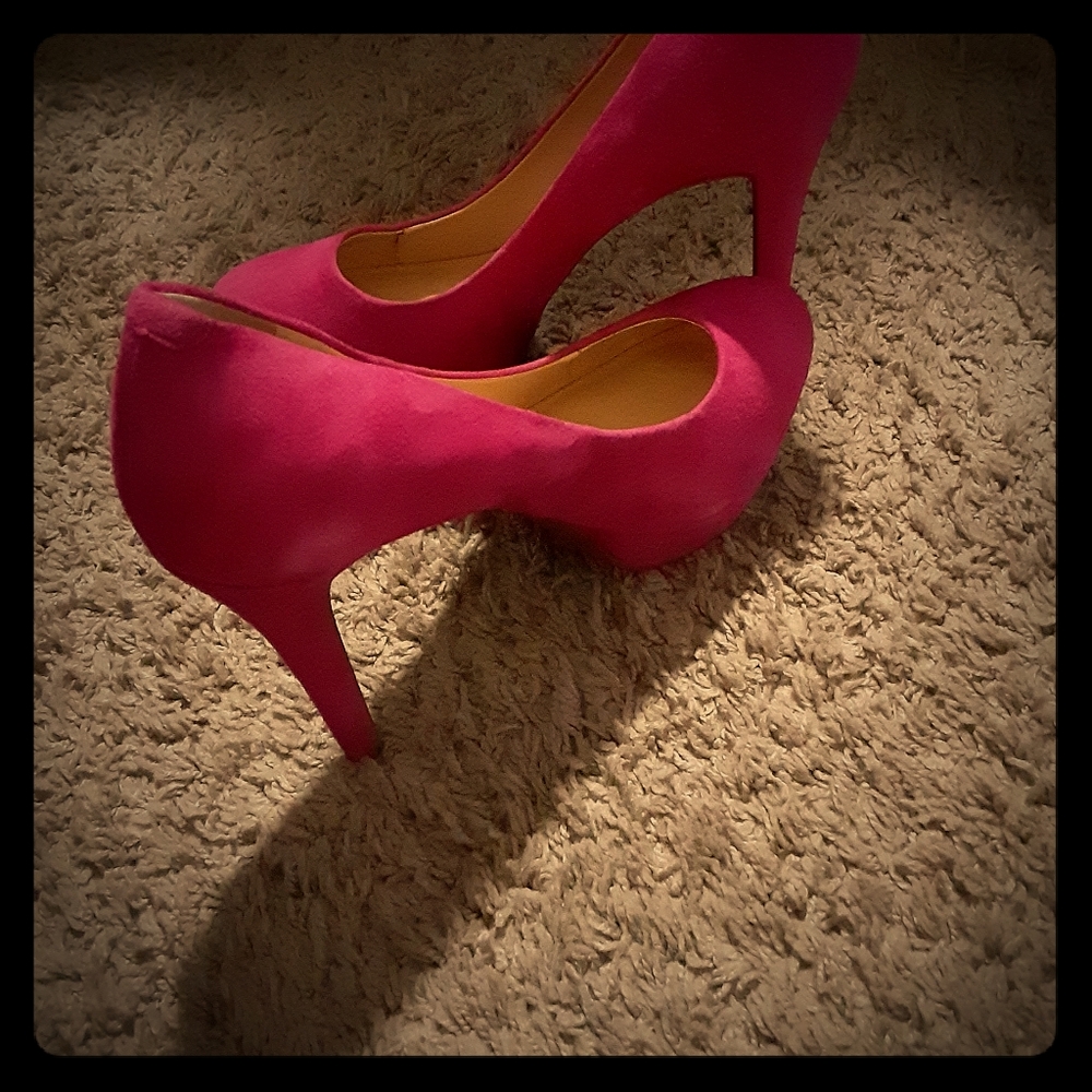 Gianni Bini Pink Suede Heels